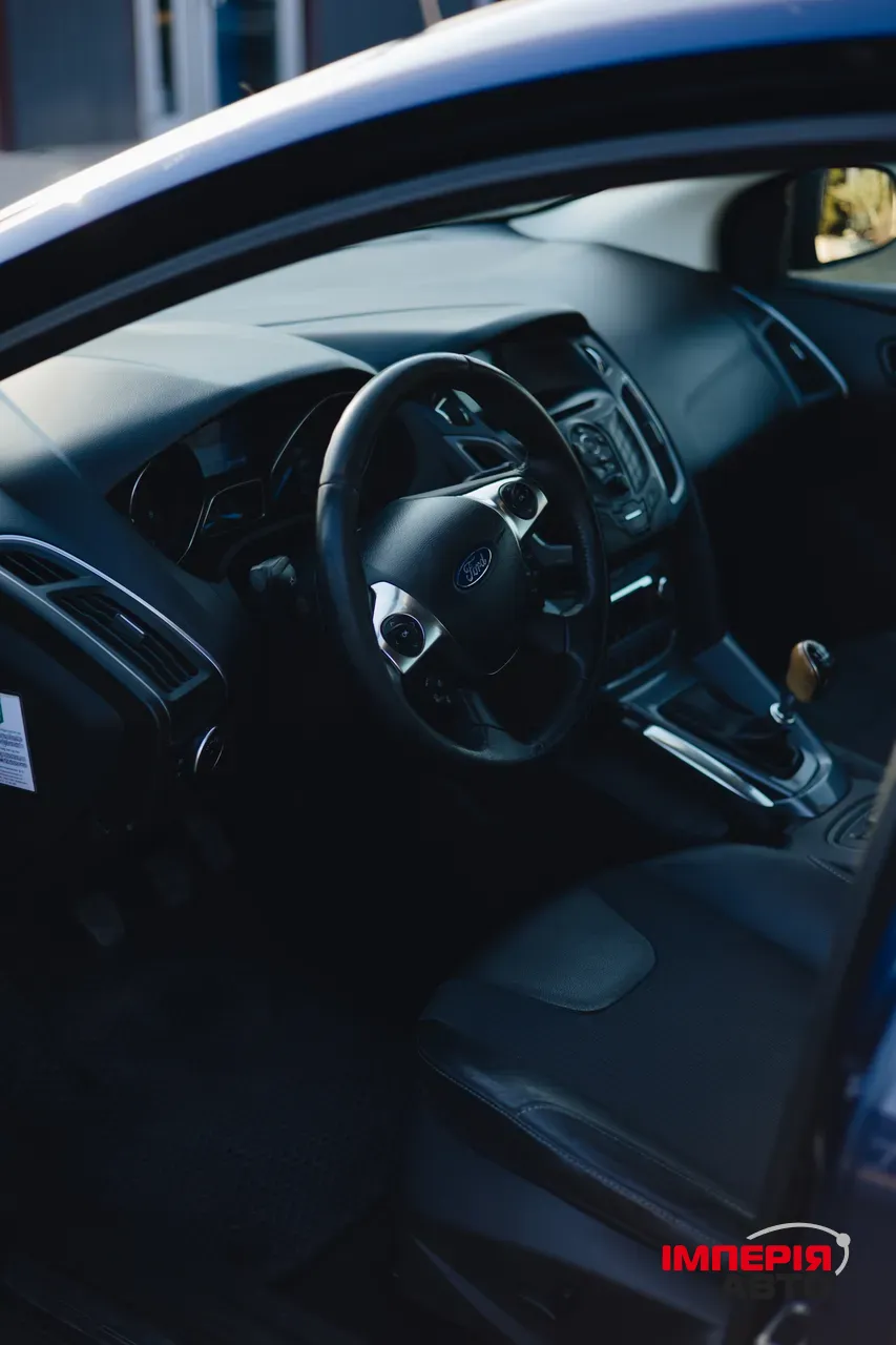Ford Focus - фото 9