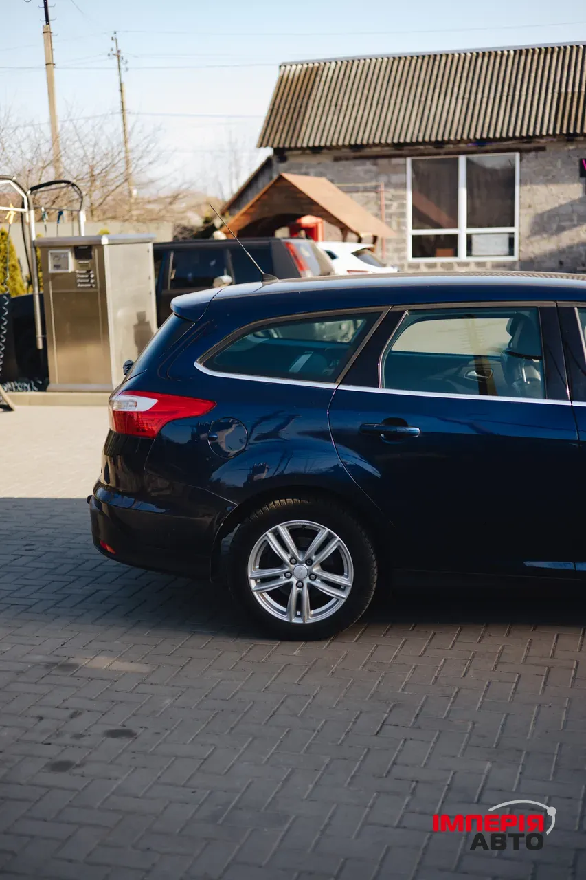 Ford Focus - фото 6