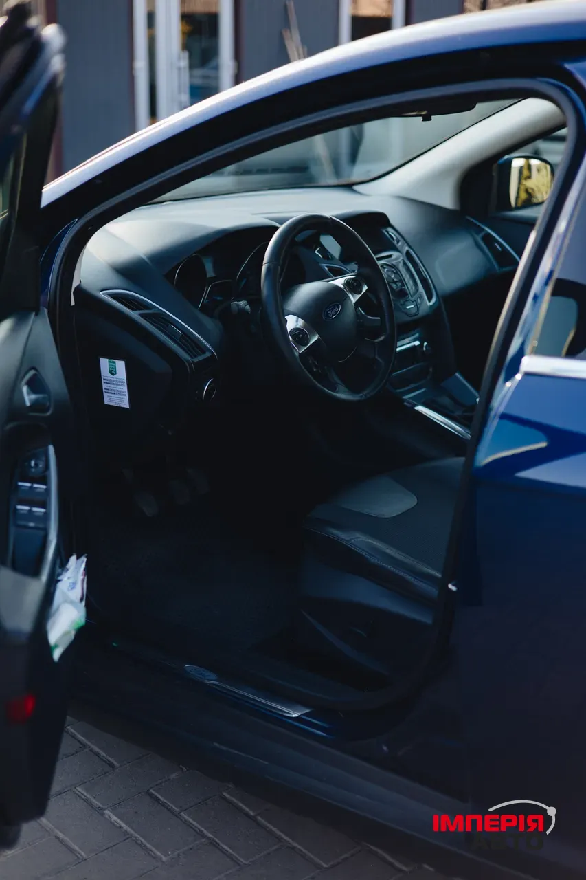 Ford Focus - фото 12