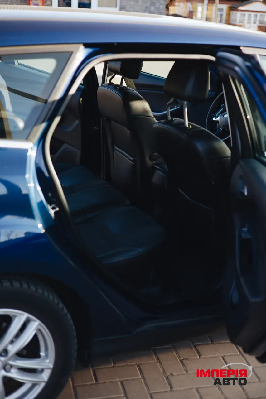 Ford Focus - фото 16