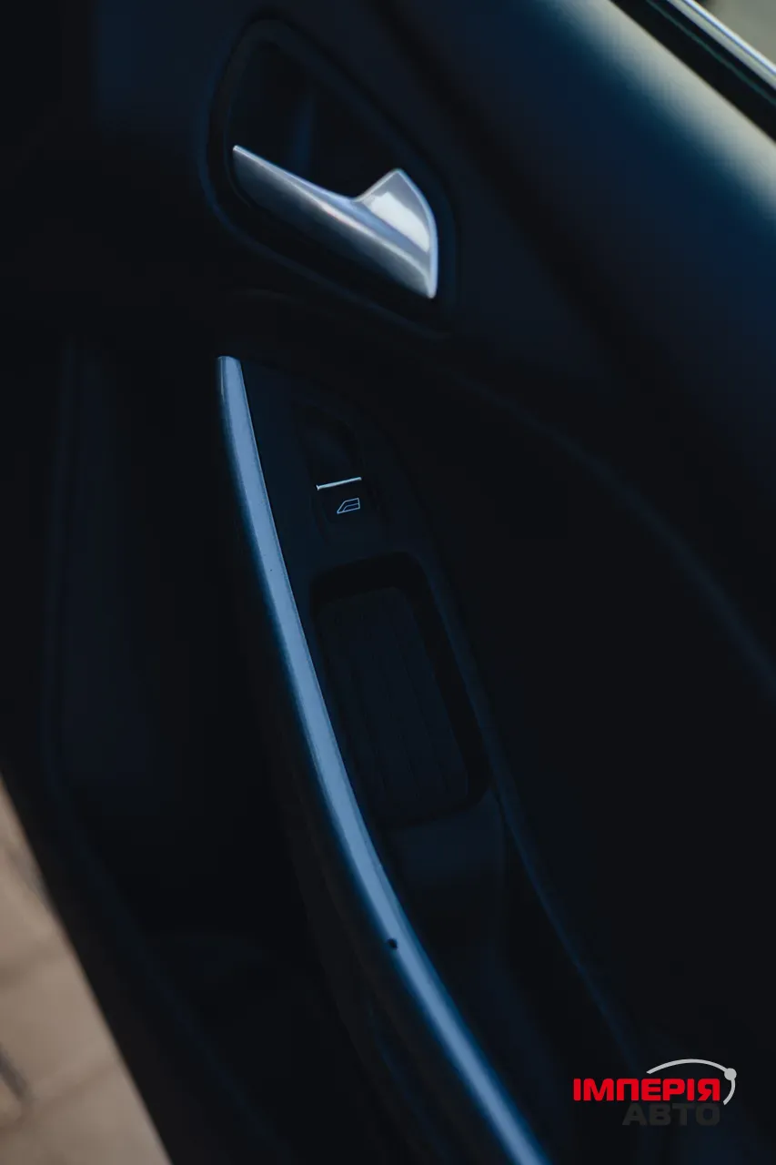 Ford Focus - фото 18