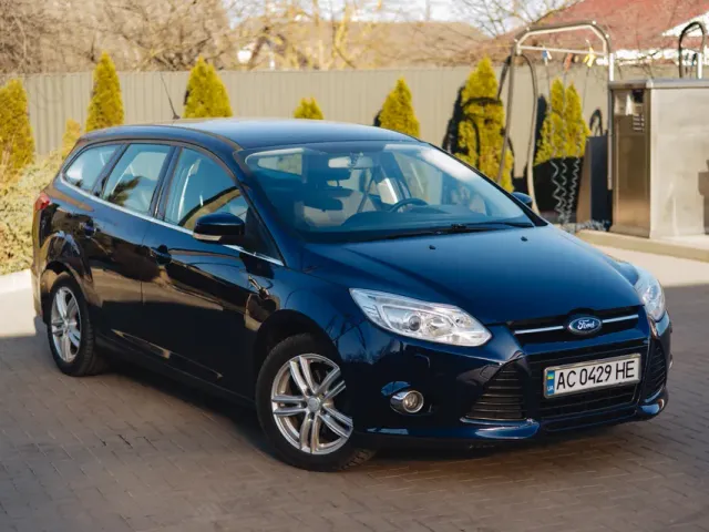 Ford Focus - фото 2