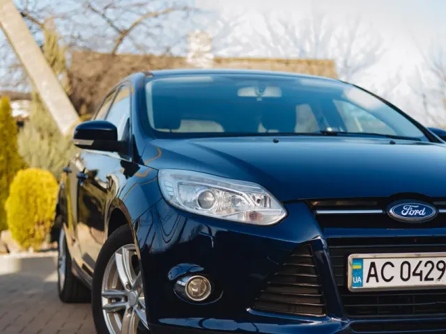 Ford Focus - фото 4