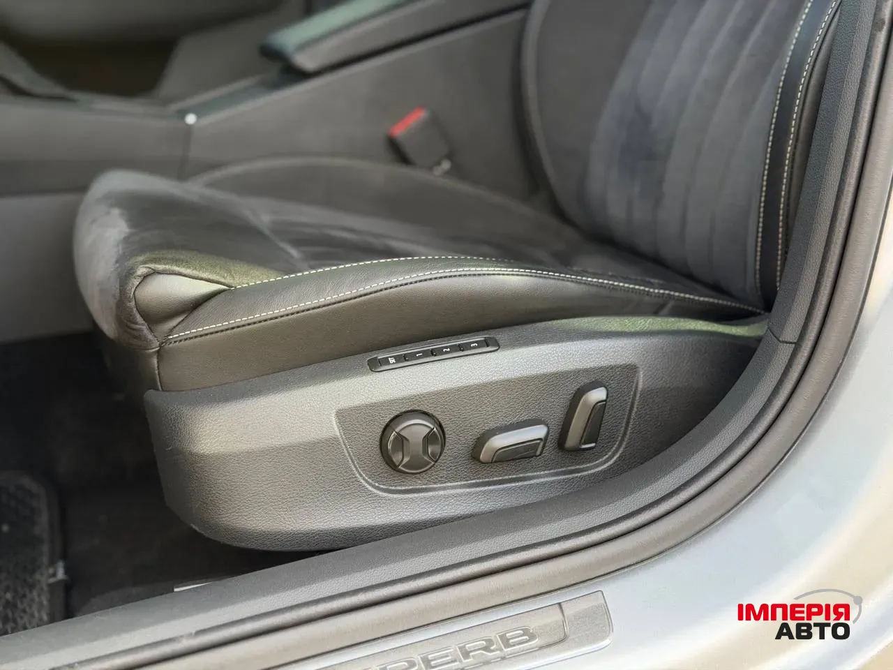 Skoda Superb - фото 6