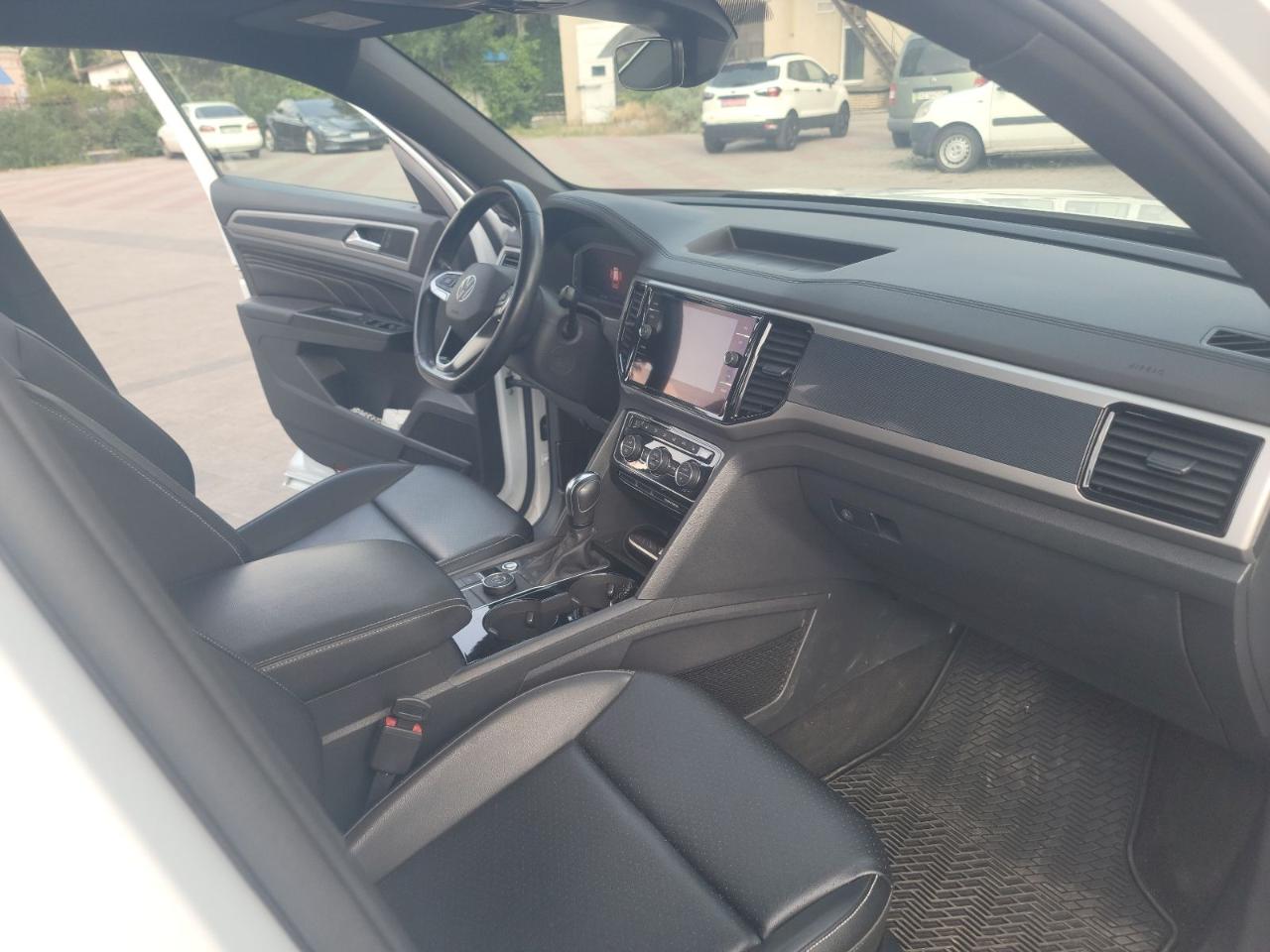 Volkswagen Atlas Cross Sport - фото 4