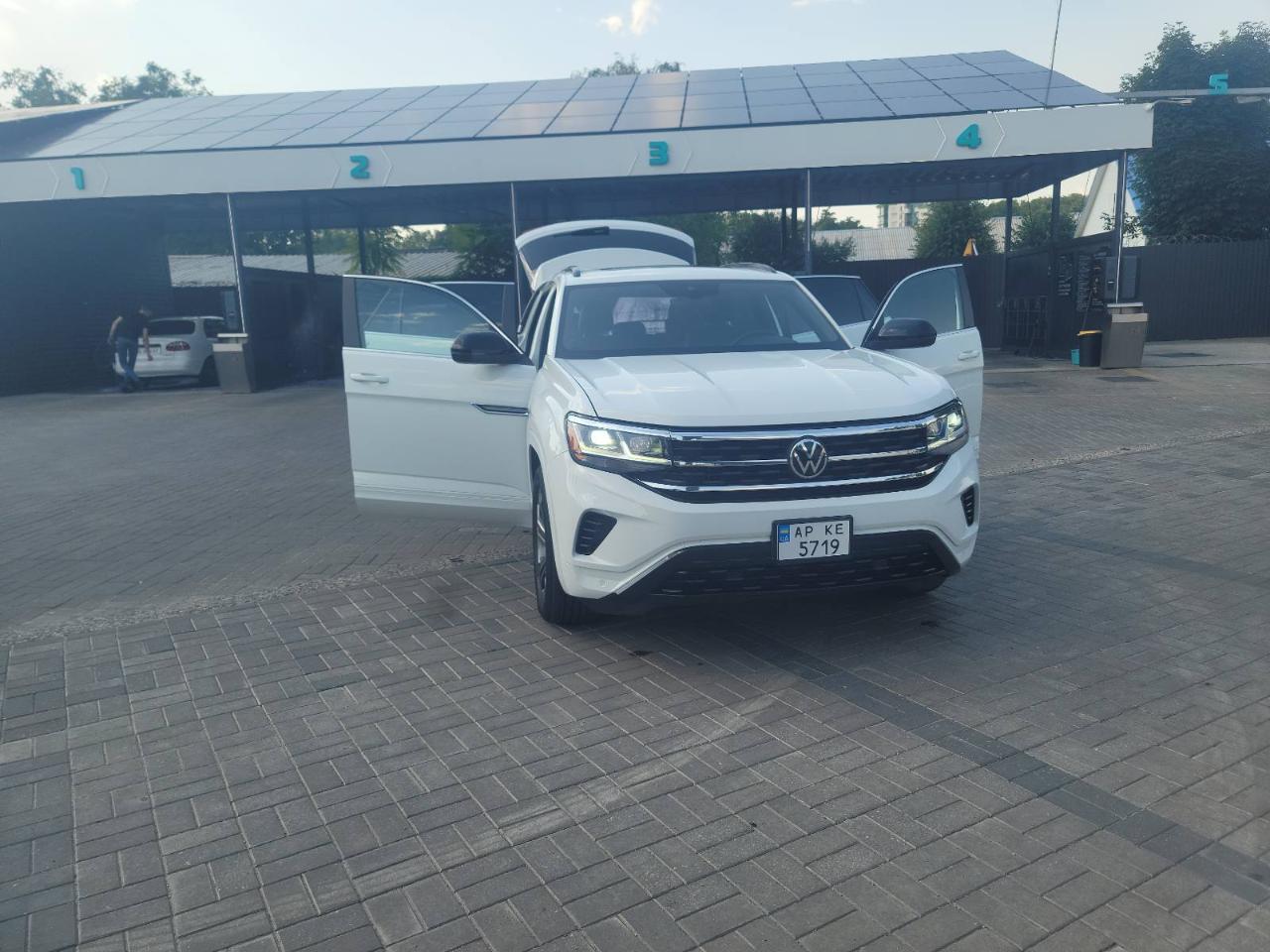 Volkswagen Atlas Cross Sport - фото 7