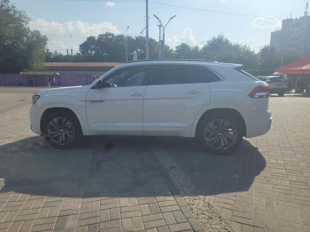Volkswagen Atlas Cross Sport - зображення 1