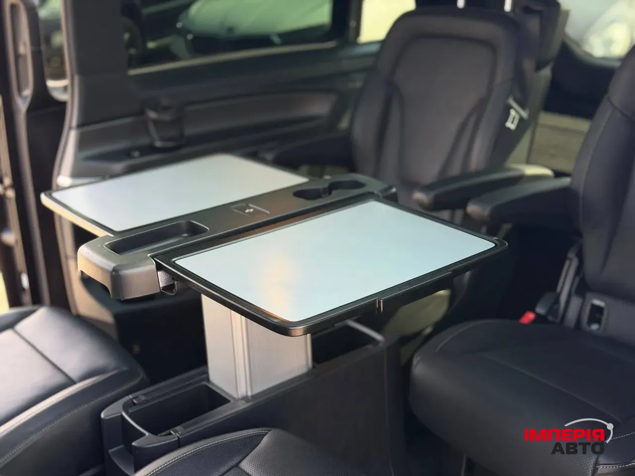 Mercedes-Benz V-Класс - фото 18