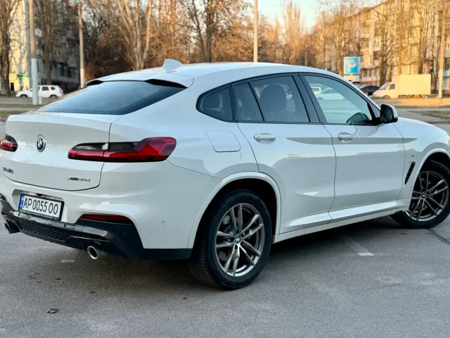 BMW X4 - фото 2