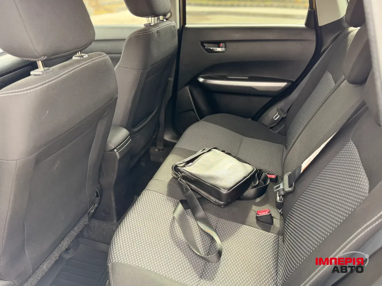 Suzuki Vitara - фото 16