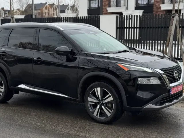 Nissan Rogue - фото 3