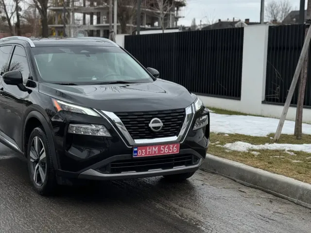 Nissan Rogue - фото 1