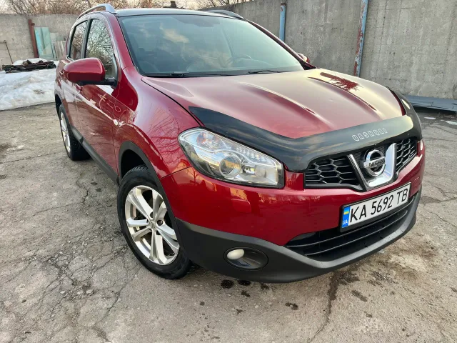 Nissan Qashqai - фото 1