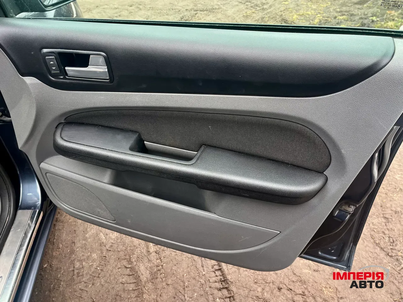 Ford Focus - фото 20