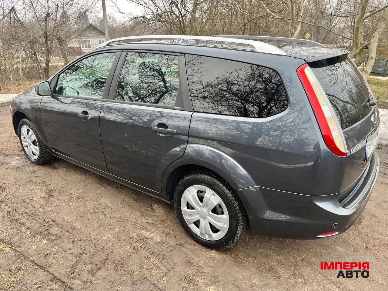 Ford Focus - фото 8