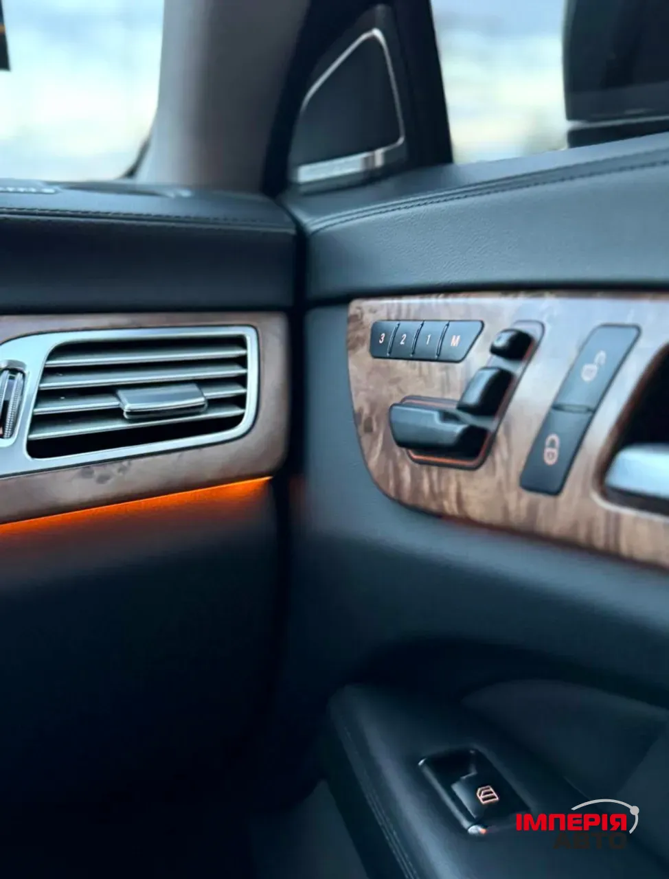 Mercedes-Benz CLS - фото 13