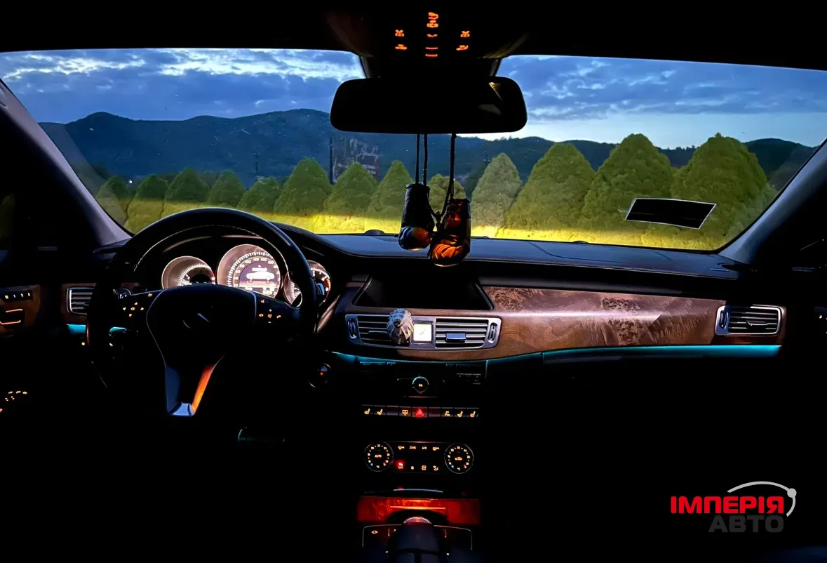 Mercedes-Benz CLS - фото 9