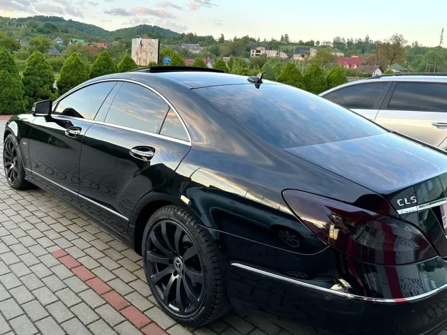 Mercedes-Benz CLS - фото 5