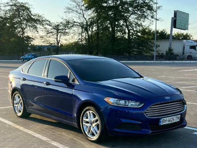 Ford Fusion USA - фото 1