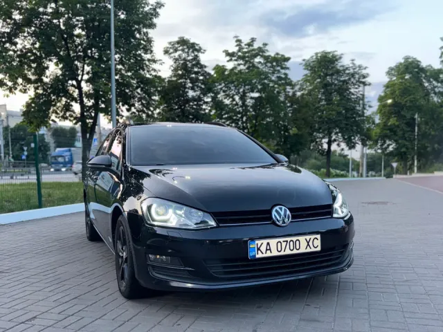 Volkswagen Golf - фото 5