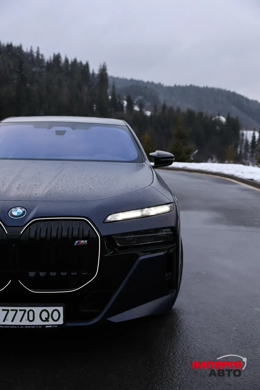 BMW i7 - фото 7
