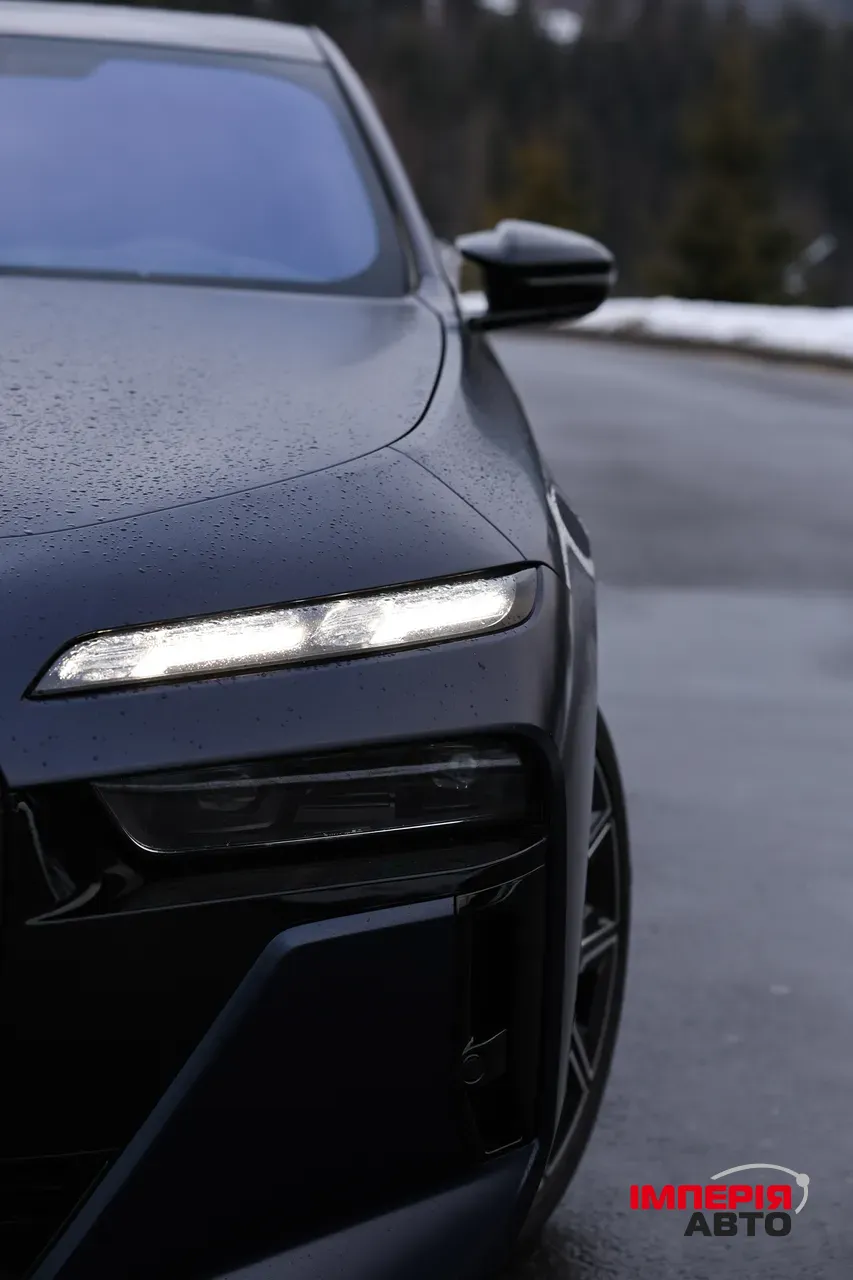 BMW i7 - фото 5