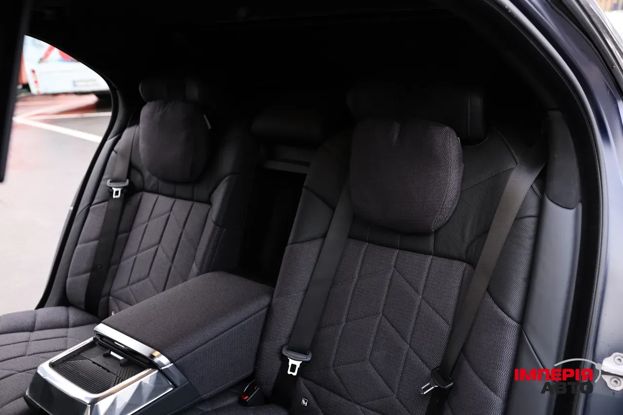 BMW i7 - фото 35