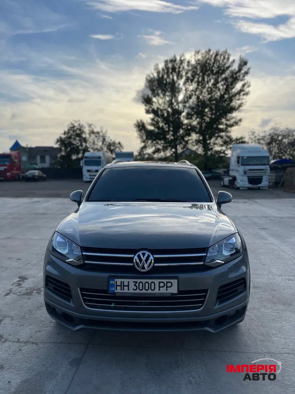 Volkswagen Touareg - фото 2