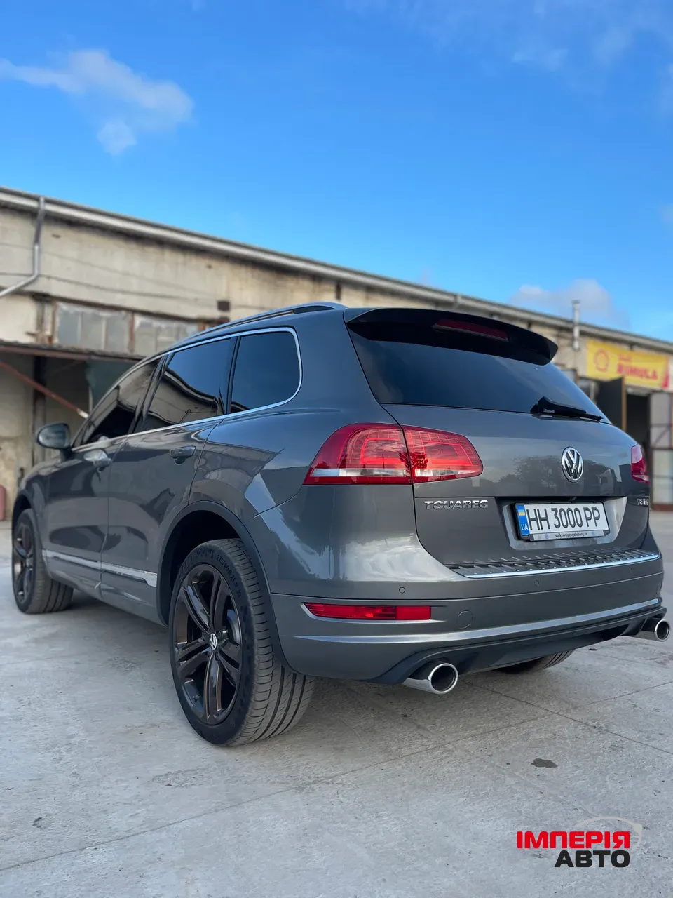 Volkswagen Touareg - фото 14