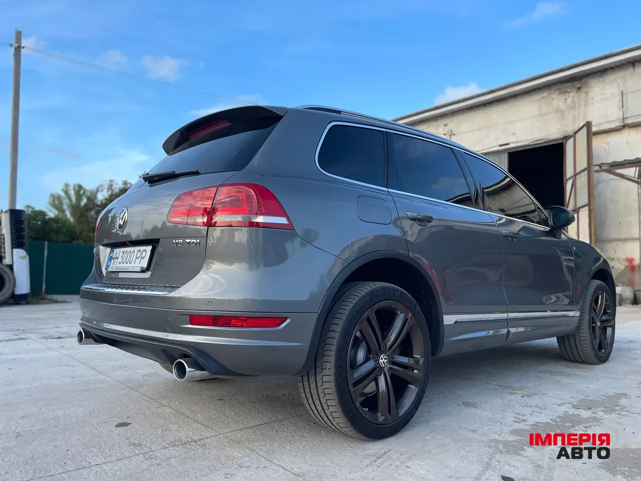 Volkswagen Touareg - фото 16