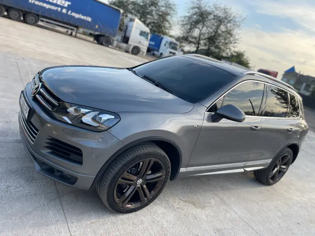 Volkswagen Touareg - фото 3