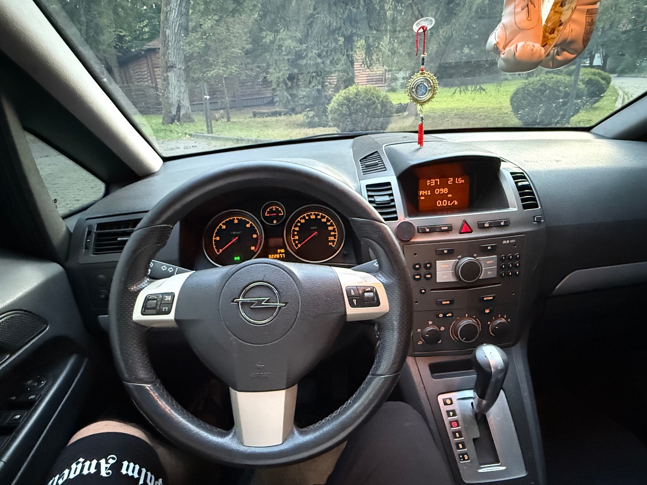 Opel Zafira - фото 15