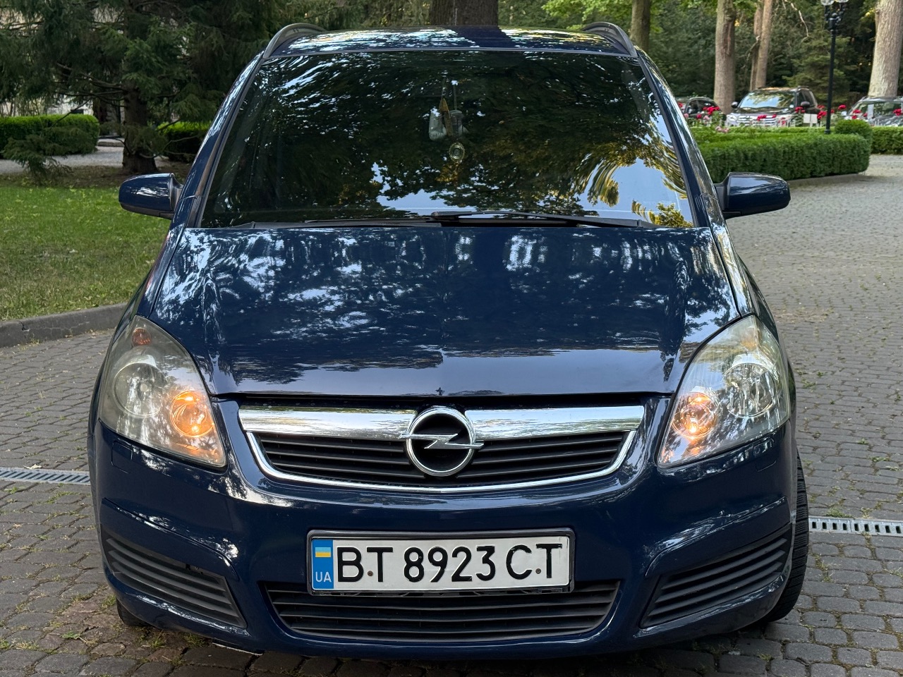 Opel Zafira - фото 2