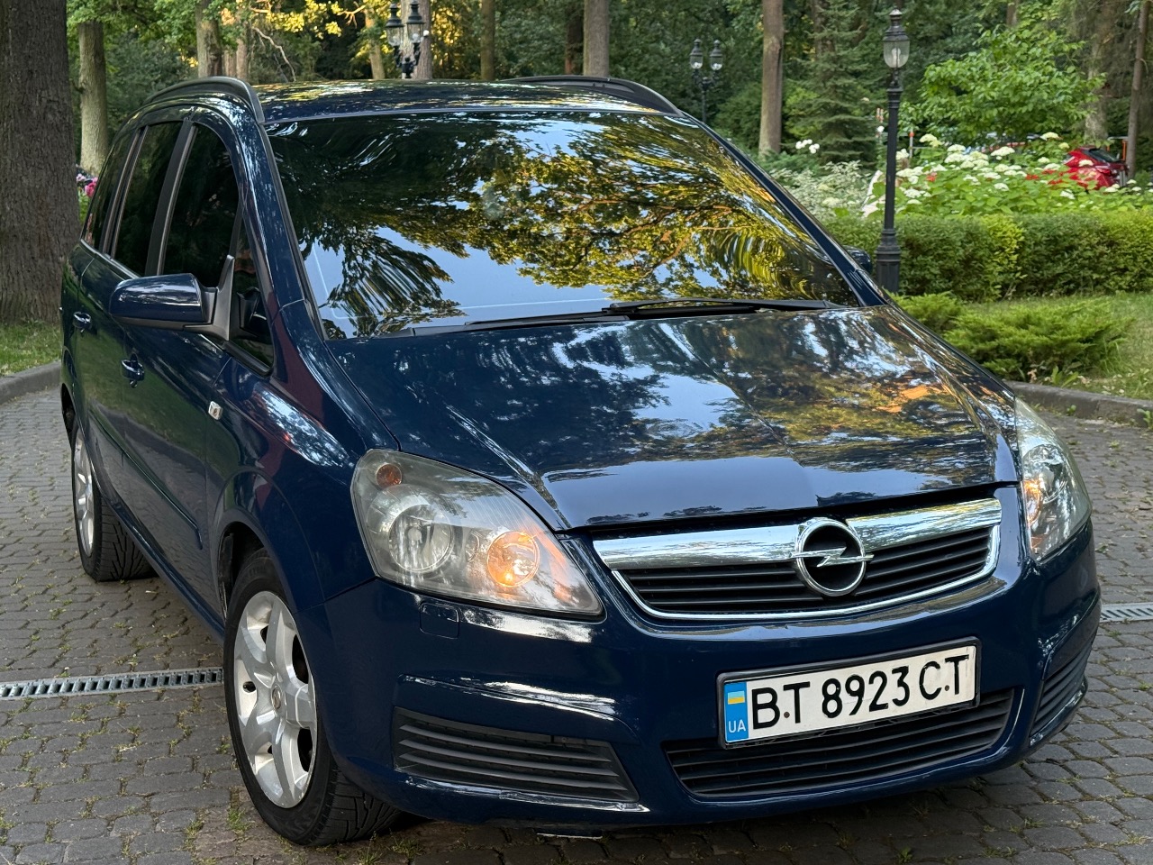 Opel Zafira - фото 7