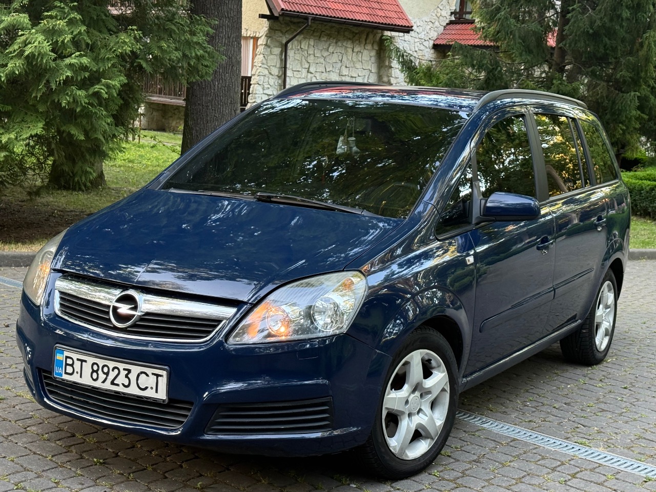 Opel Zafira - фото 16