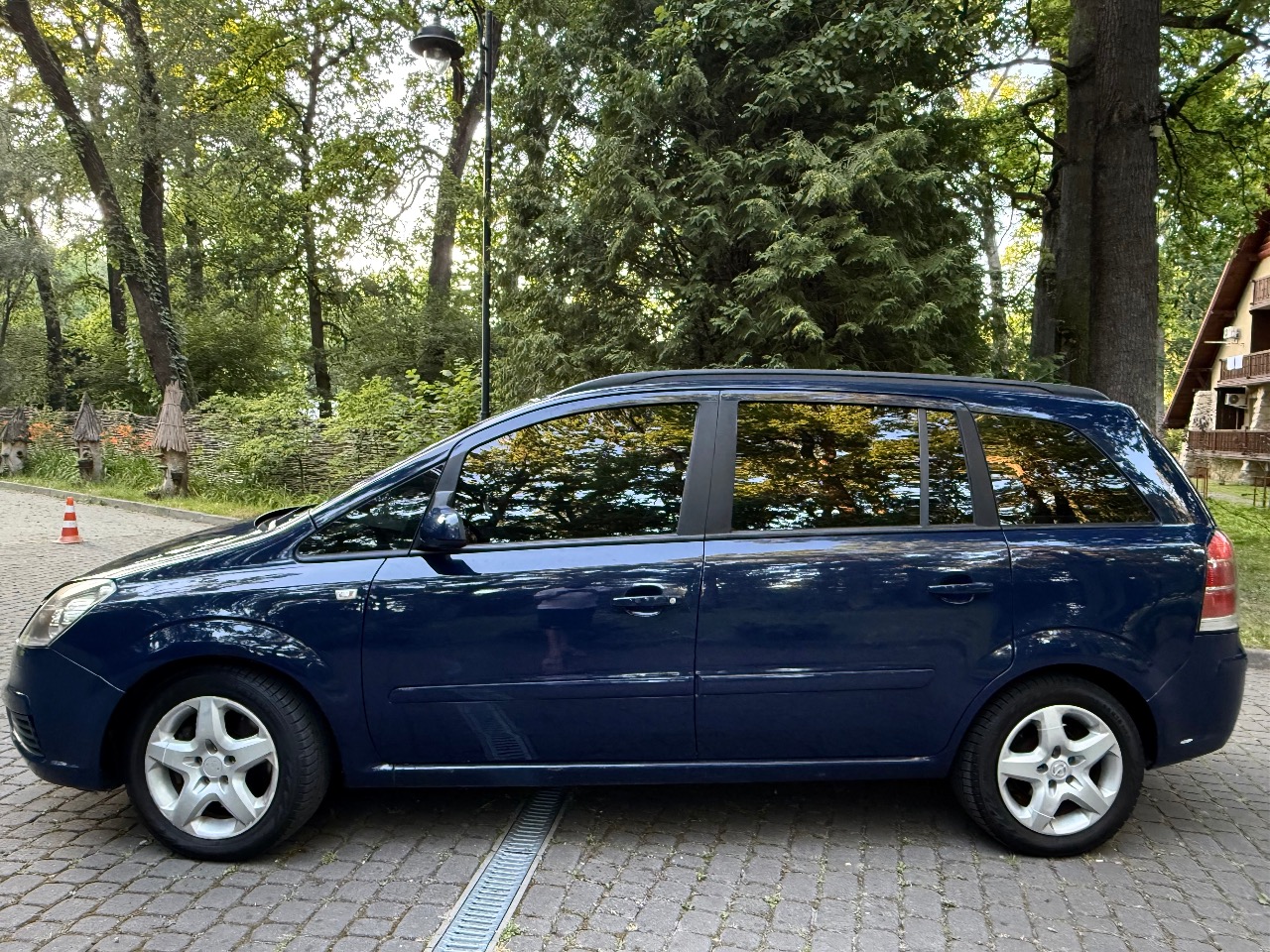 Opel Zafira - фото 9