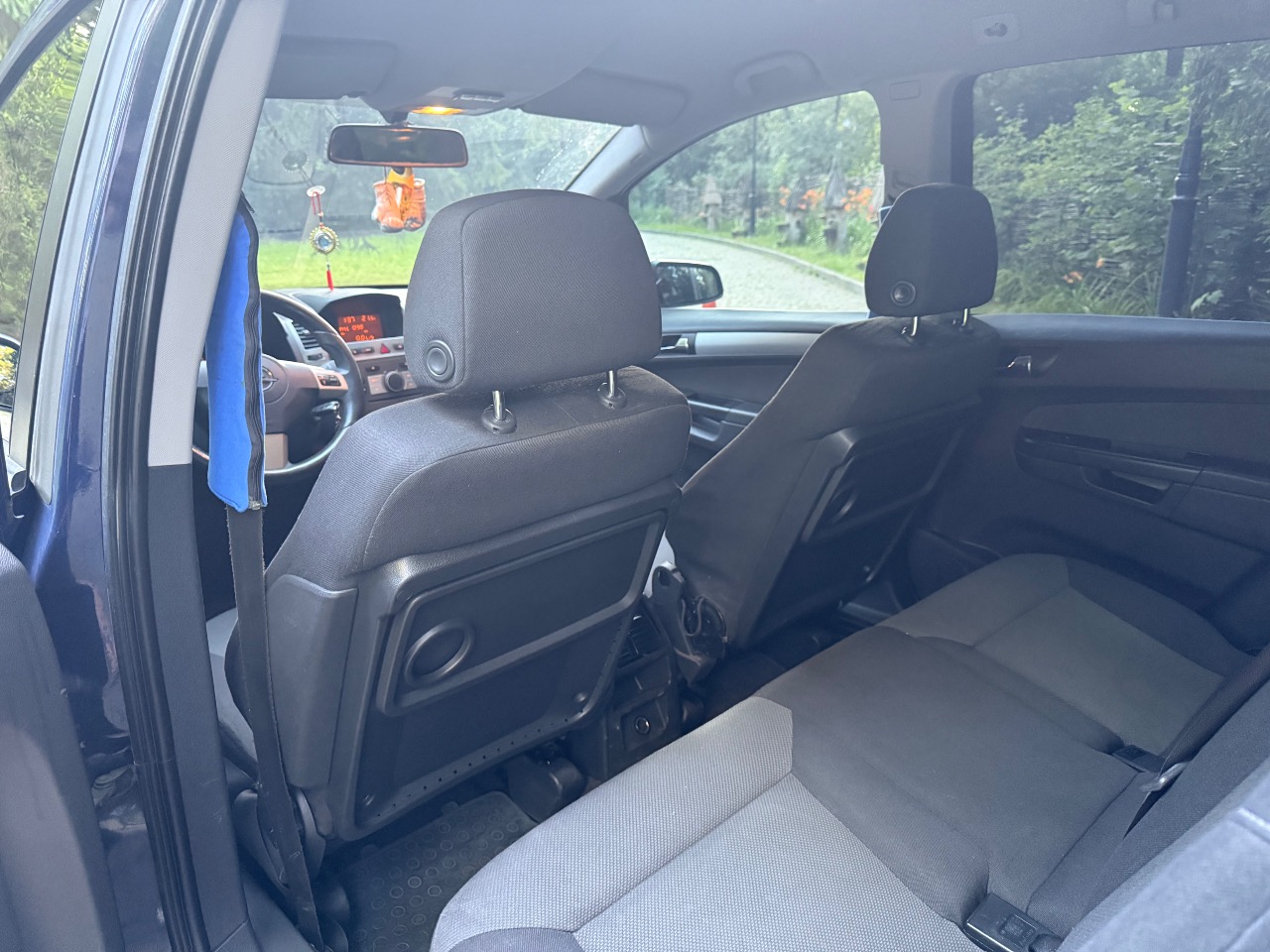 Opel Zafira - фото 12