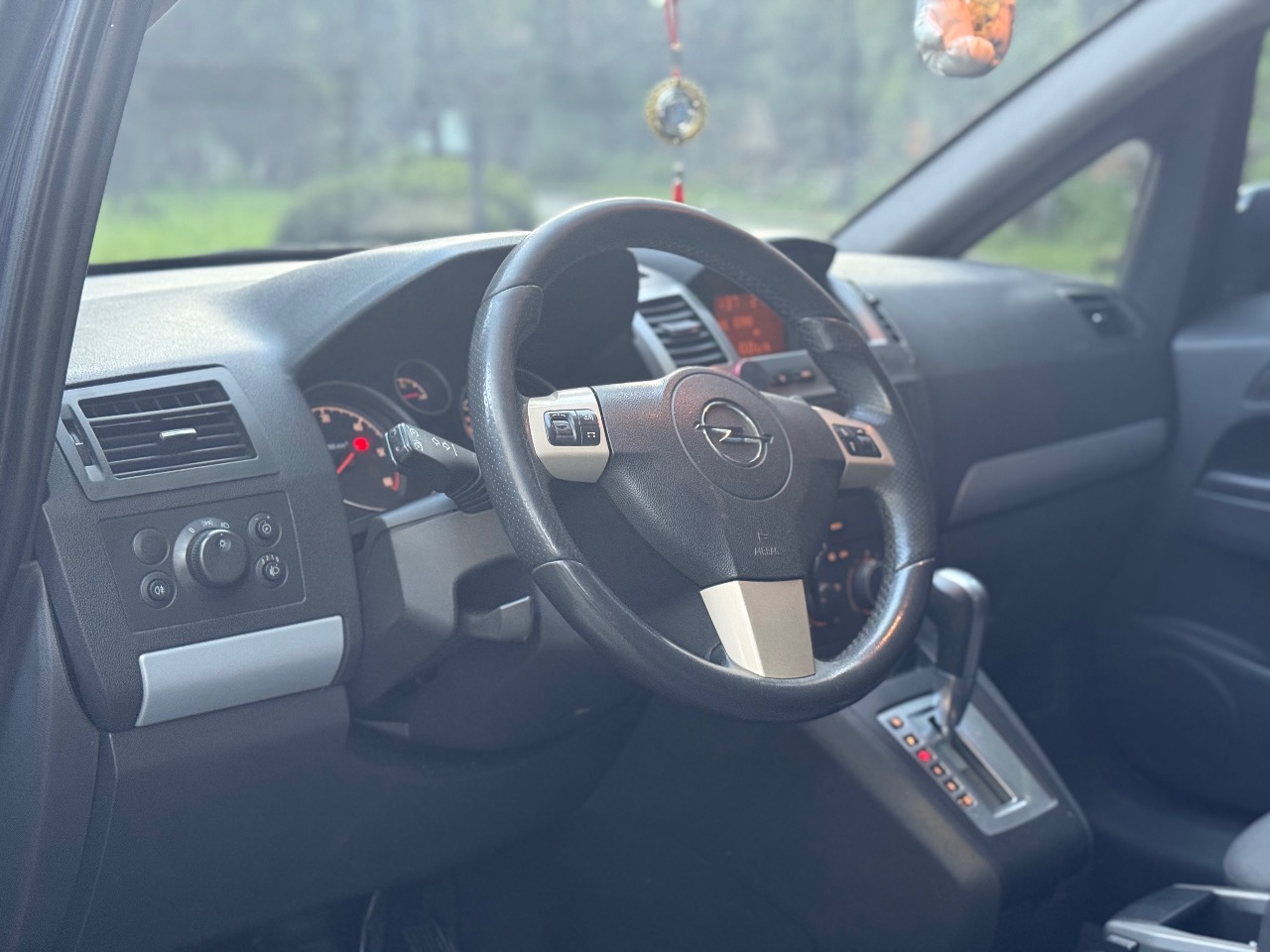 Opel Zafira - фото 6