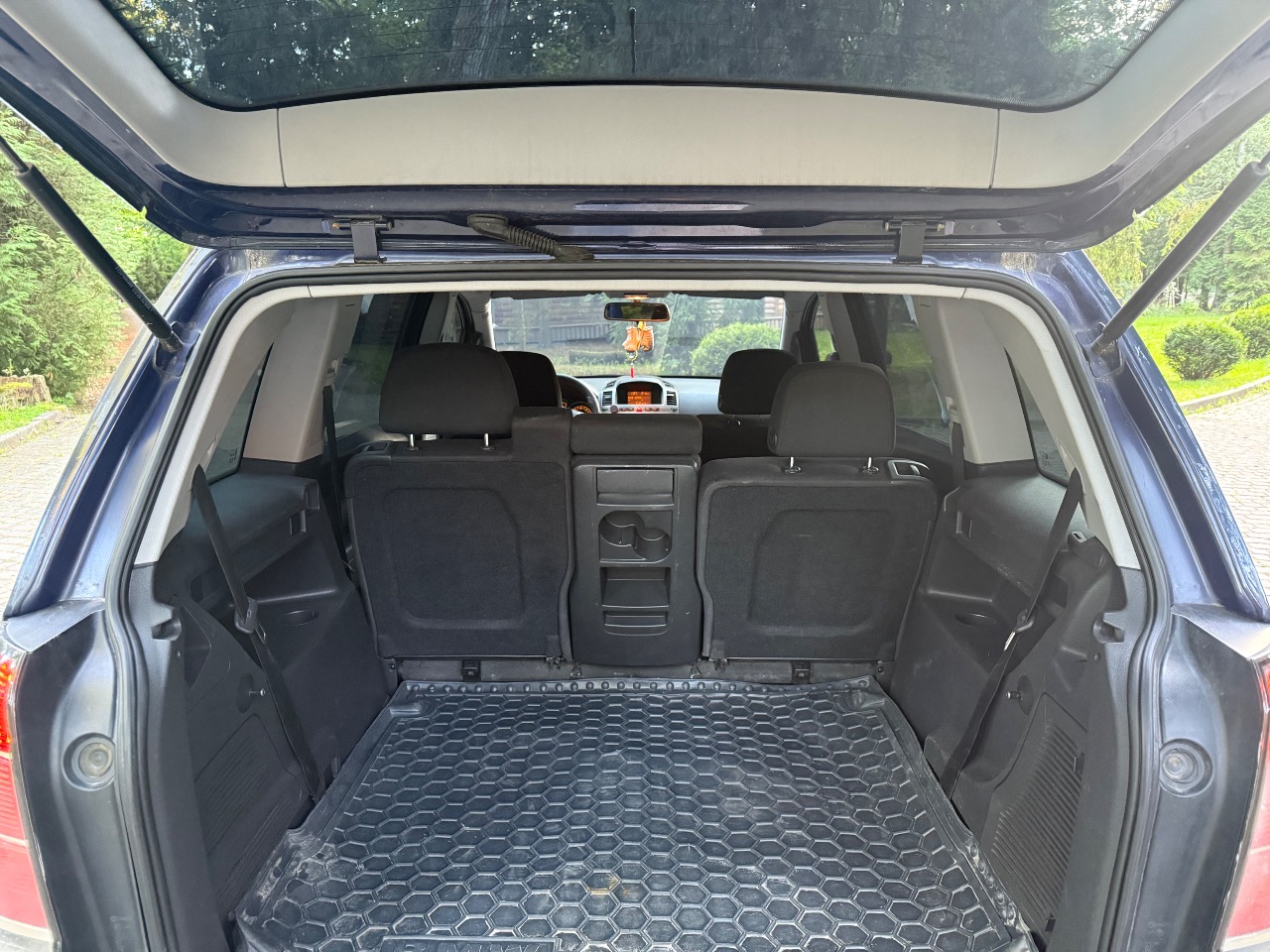 Opel Zafira - фото 25