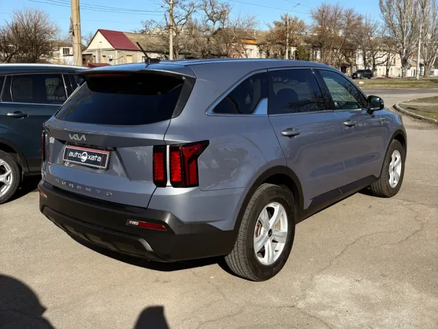 Kia Sorento - фото 5