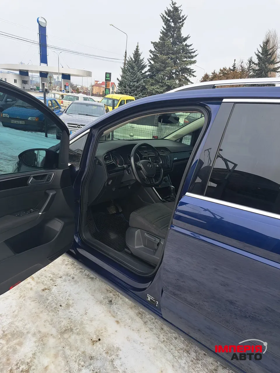 Volkswagen Touran - фото 10