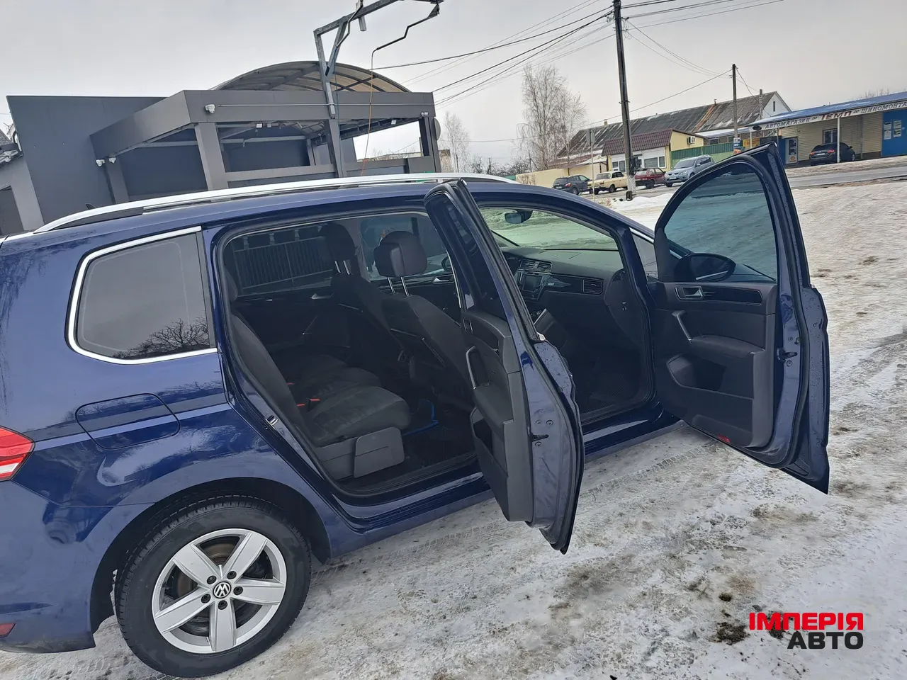 Volkswagen Touran - фото 7