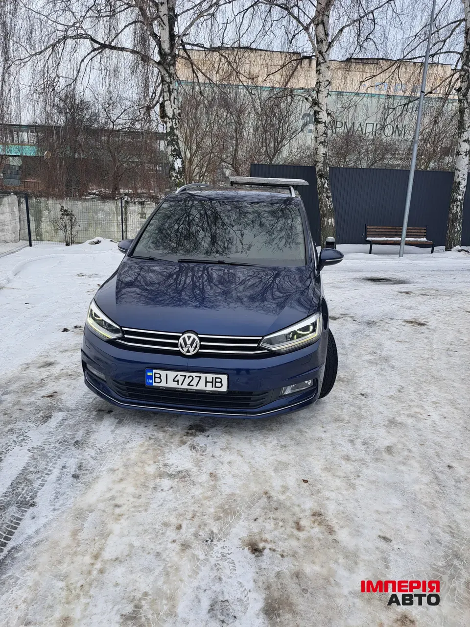 Volkswagen Touran - фото 4