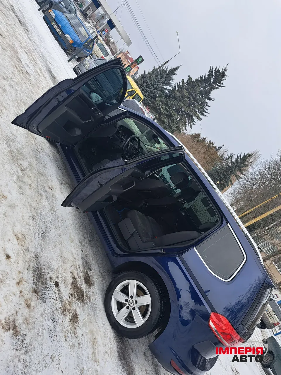 Volkswagen Touran - фото 8