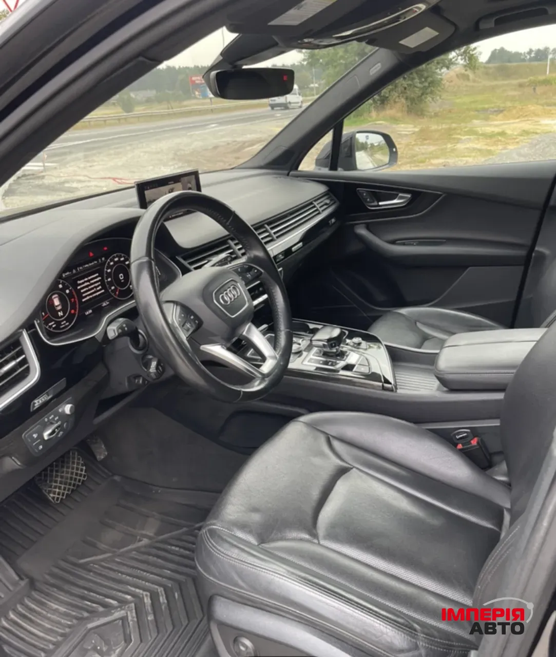 Audi Q7 - фото 9