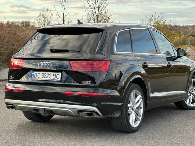 Audi Q7 - фото 5