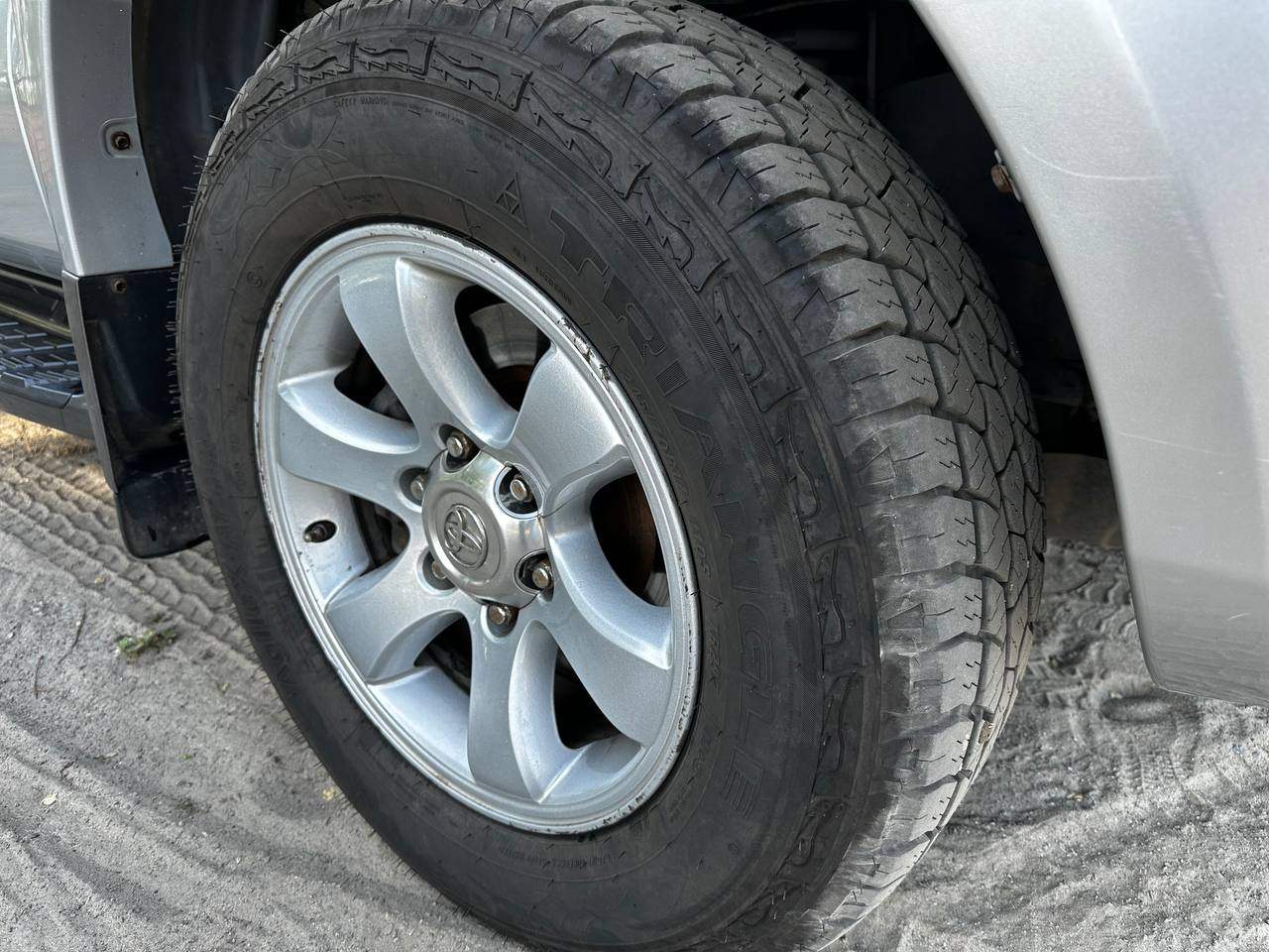 Toyota Land Cruiser Prado - фото 12