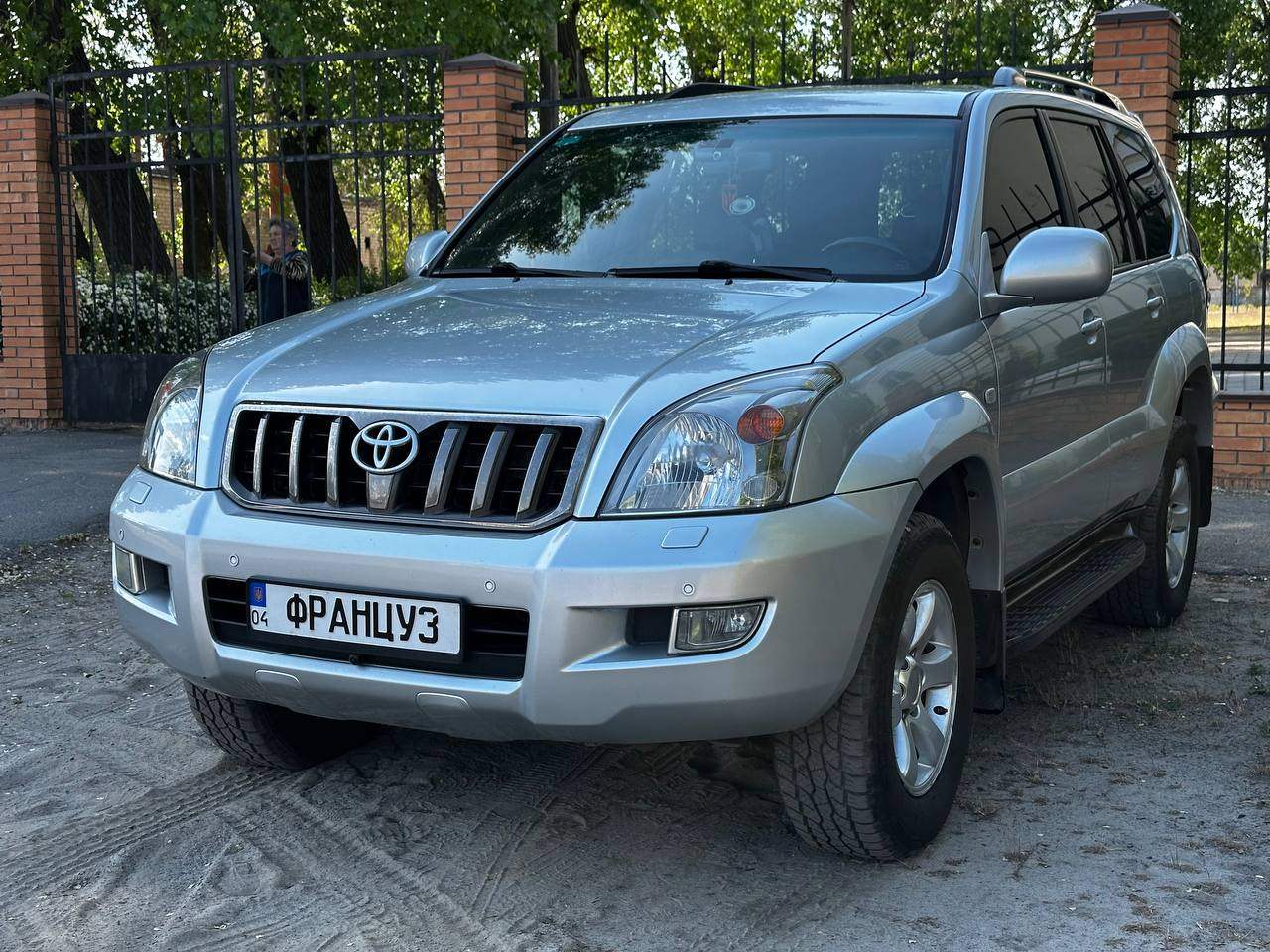 Toyota Land Cruiser Prado - фото 2