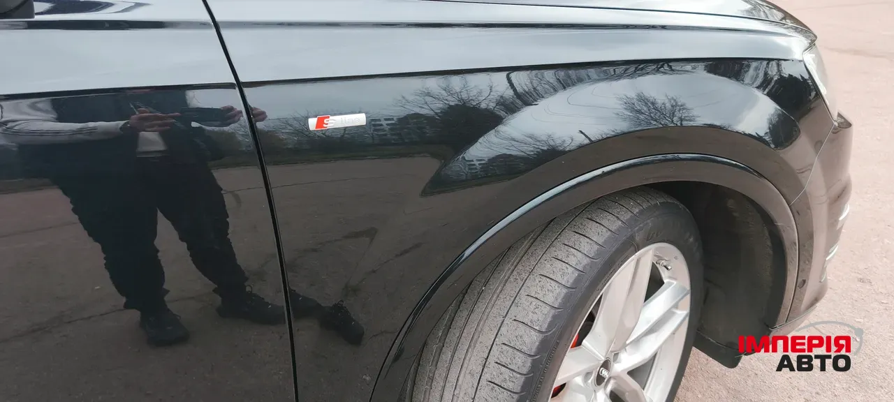 Audi Q7 - фото 19