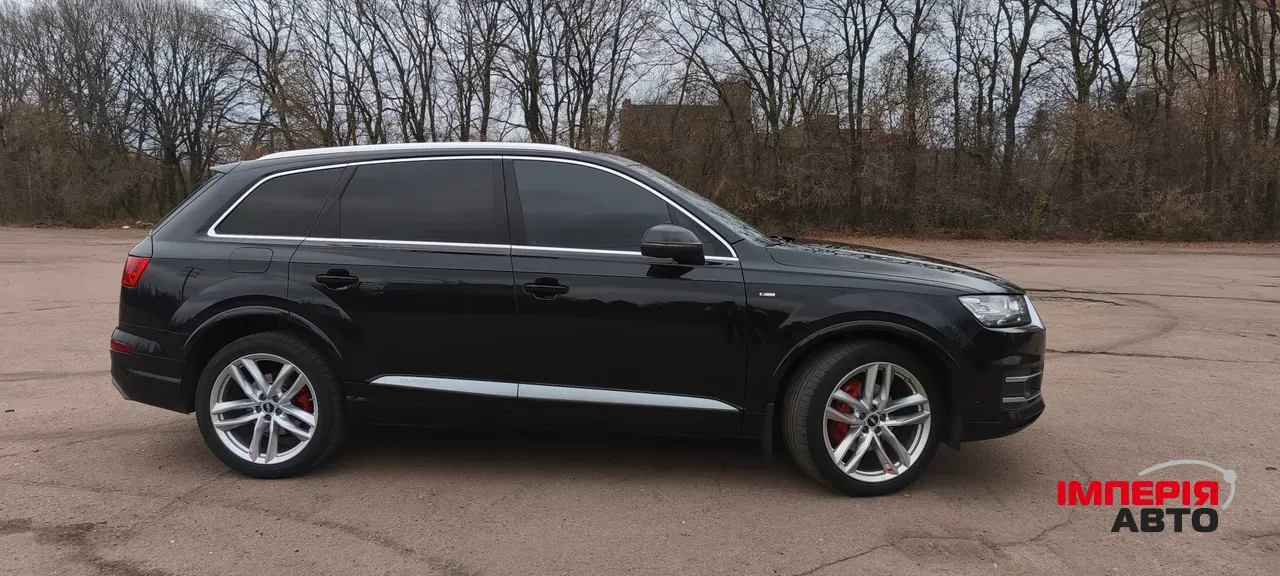 Audi Q7 - фото 2